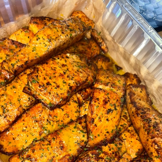 Salmon (20 Pieces)